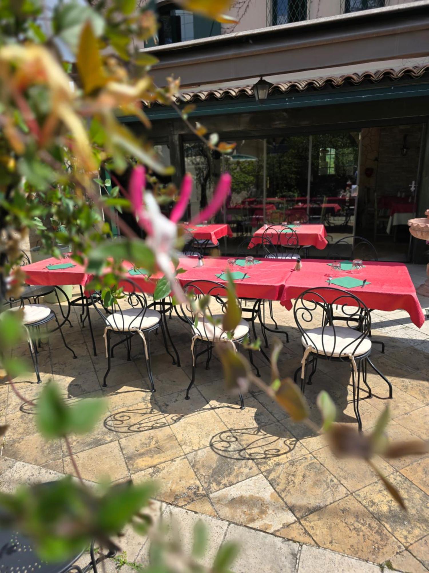 Auberge Les Aromes Грасс Экстерьер фото